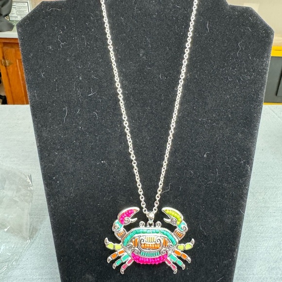 Long Multicolor Bead Painted Crab Silver Necklace - Picture 5 of 6